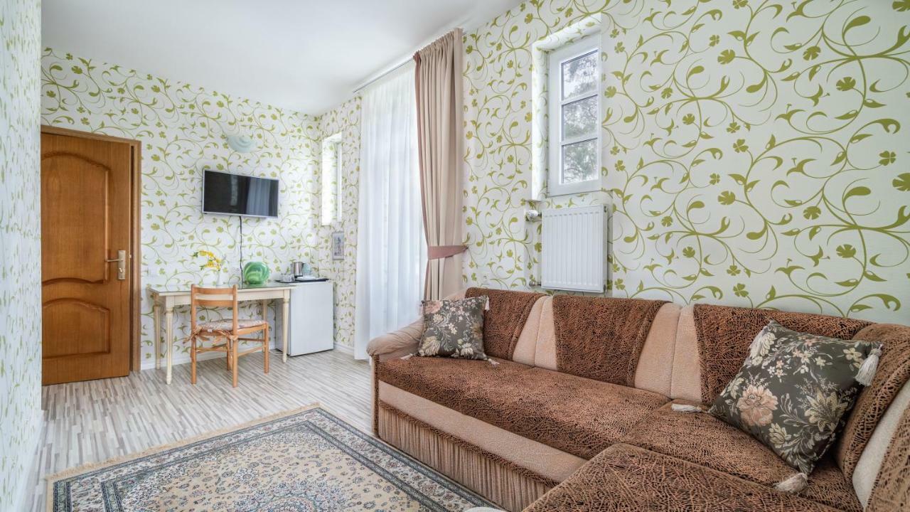 Parus Boutique Hotel Jūrkalne エクステリア 写真